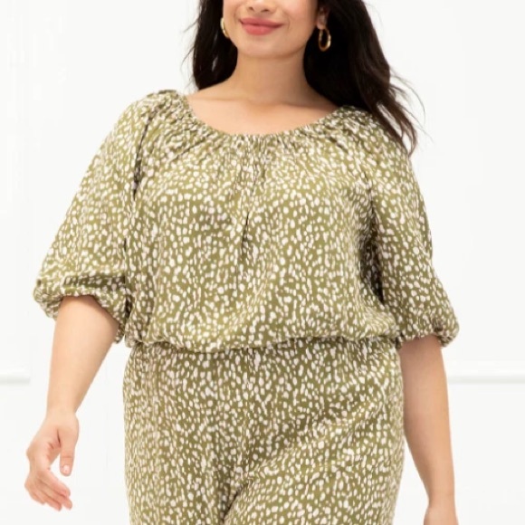 Eloquii Tops - Eloquentii- Women's Plus Size Dot Print peasant top, size 22/24
